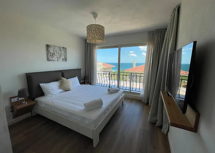 Luxury Pool By Lozenetsvillas Луксозна вила *