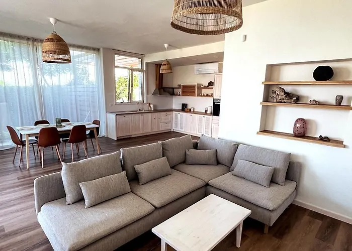 Luxury Pool By Lozenetsvillas Villa